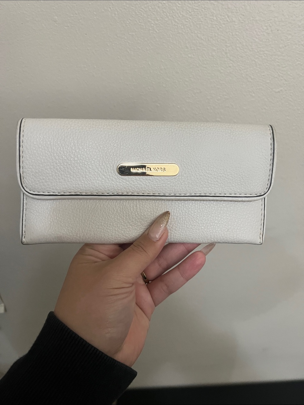Michael Kors Cream Pebbled Leather Continental Wallet with Gold Plaque